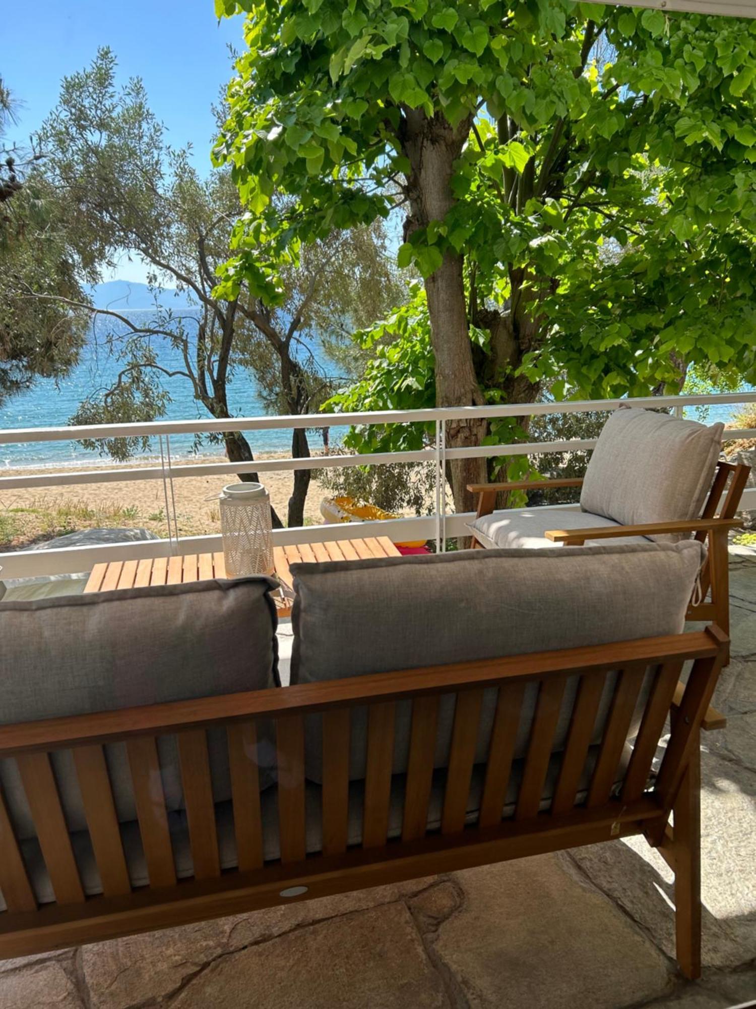 Secret Bay Apartment Palaiontsiflikion Exterior photo